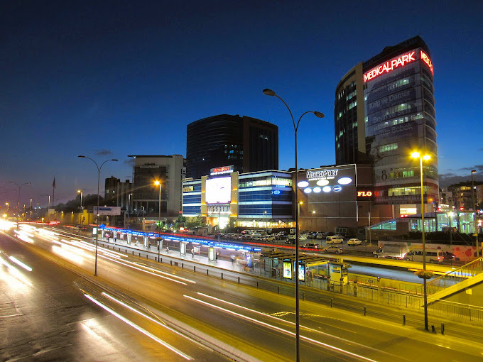 Szpital Medical Park – Nowoczesna opieka medyczna w Turcji z NewU Travel.
